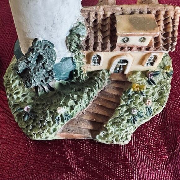 Lighthouse Ceramic Figurines Set of 2 Hand painted Decor Costal Core Nautical - Picture 8 of 15